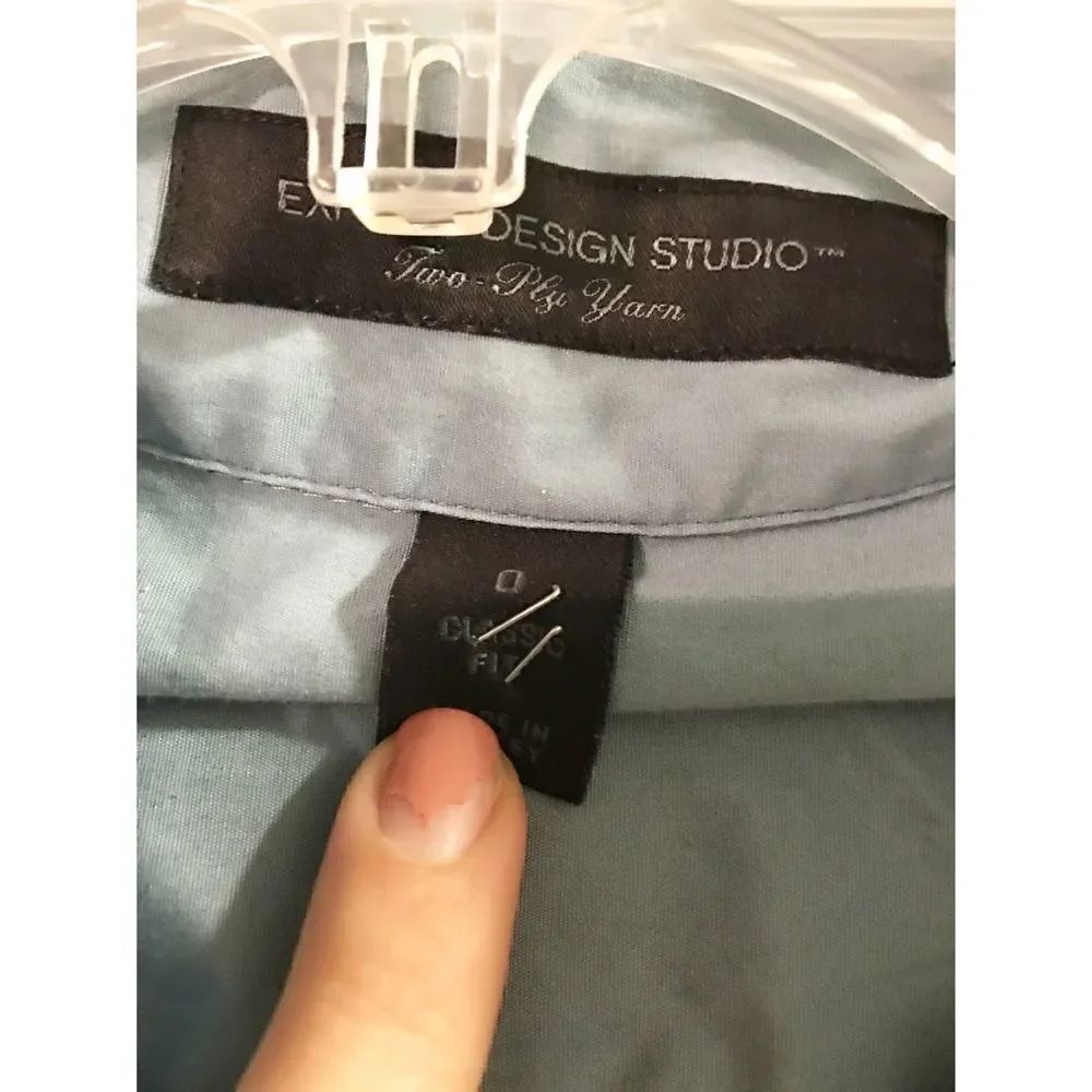 ✨Express Studio Design Button Up Shirt✨ - Picture 4 of 4